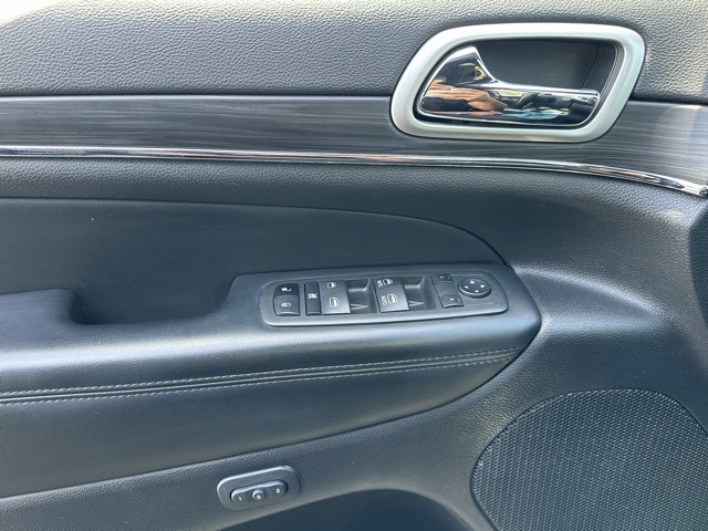 2022 Jeep Cherokee Limited photo 13