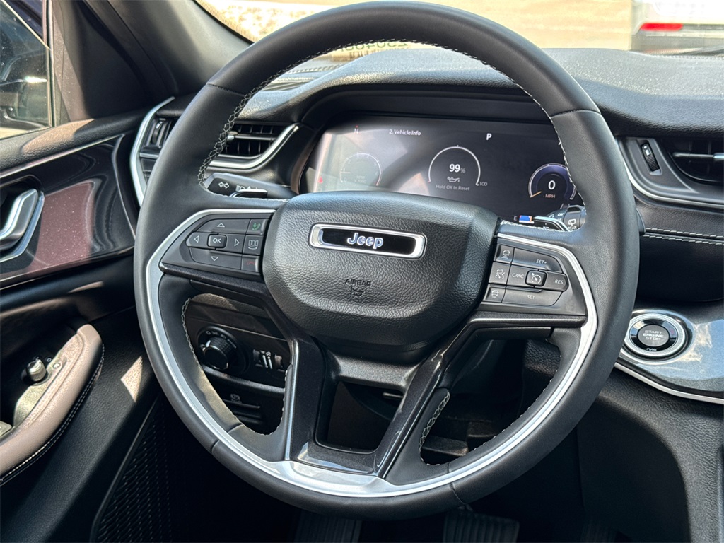 2023 Jeep Grand Cherokee Altitude photo 21