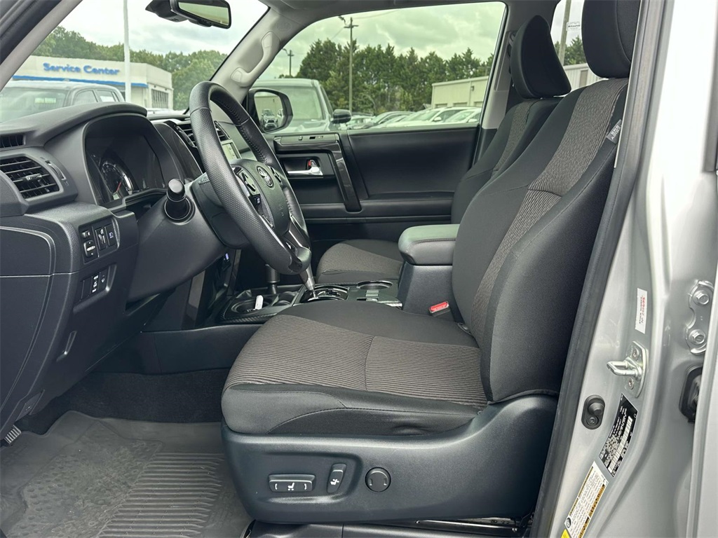 2024 Toyota 4Runner TRD Off-Road photo 4