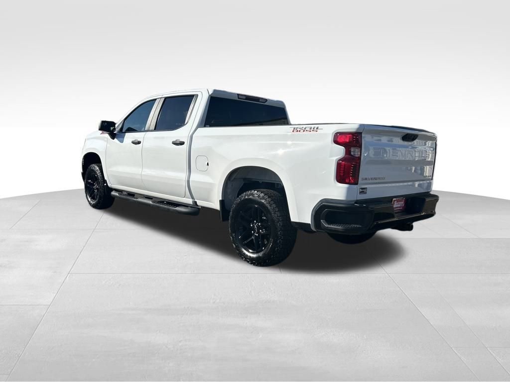 2024 Chevrolet Silverado 1500 Custom Trail Boss photo 2