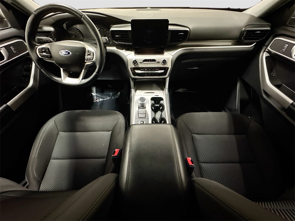 2022 Ford Explorer XLT photo 3