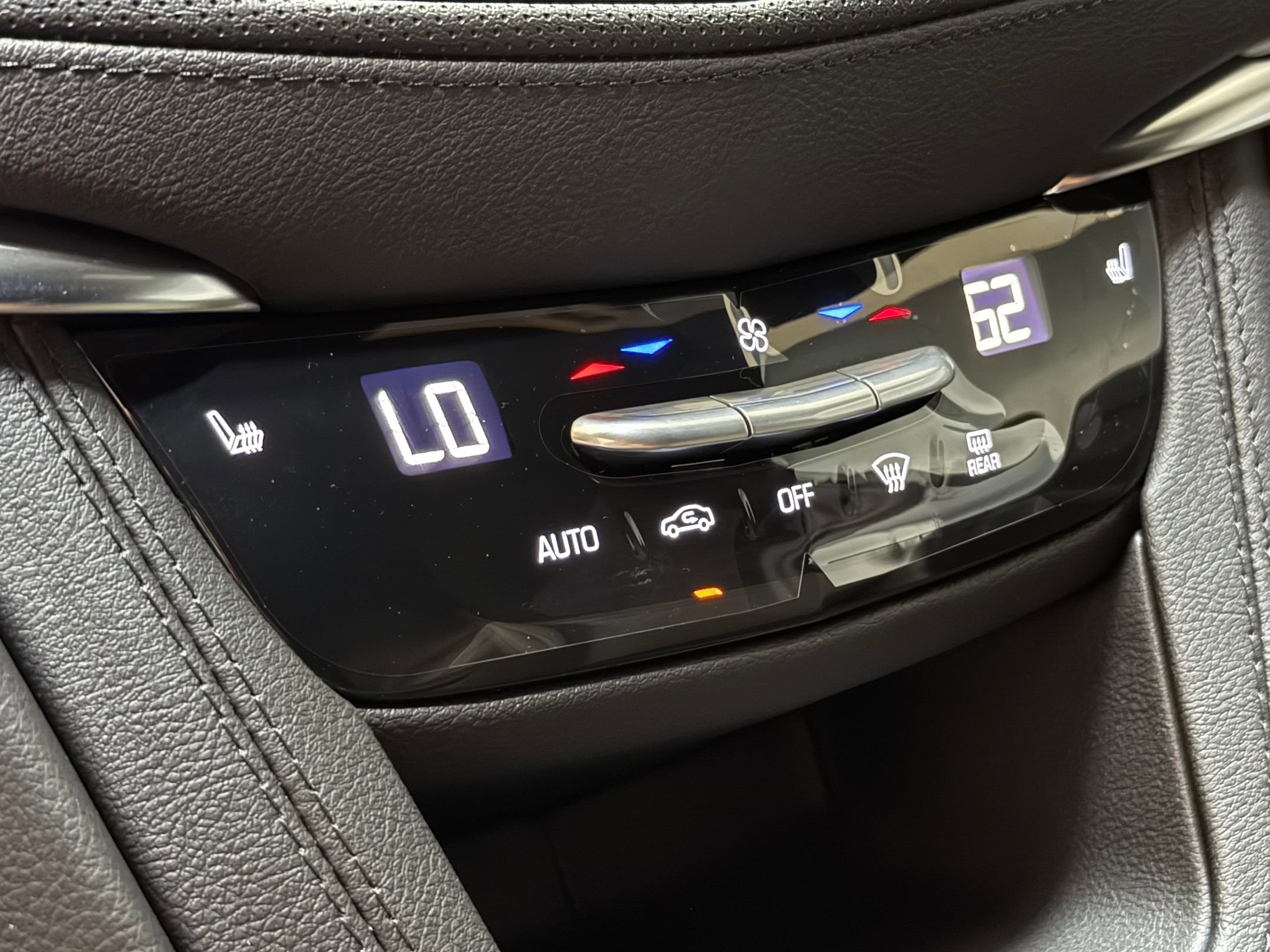 2025 Cadillac XT5 Luxury photo 29