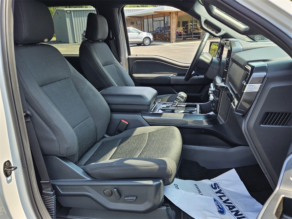 2023 Ford F-150 XLT photo 13