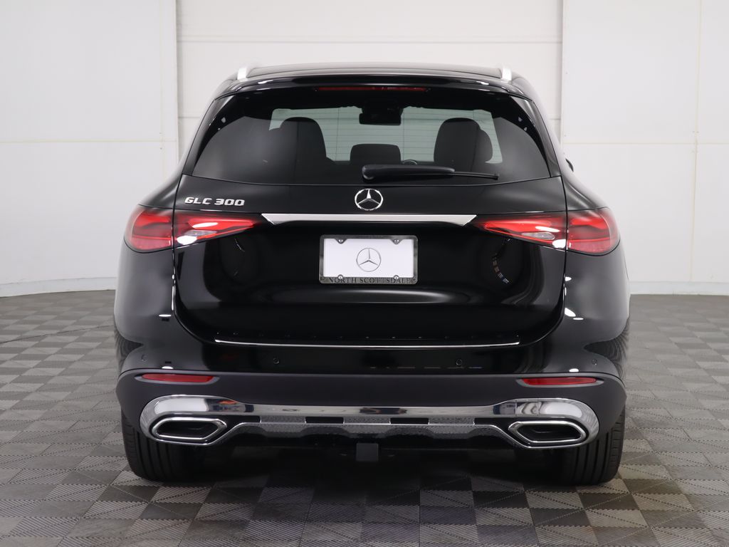 2026 Mercedes Benz GLC 300 photo 2