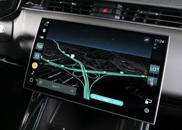 2025 Land Rover Range Rover Sport SE photo 14