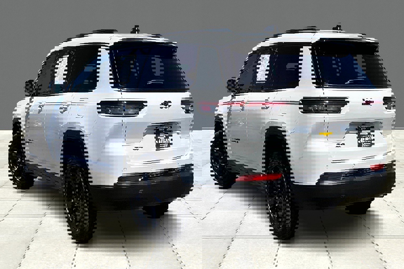 2023 Jeep Grand Cherokee Altitude photo 9