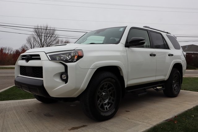 2021 Toyota 4Runner Venture Special Edition photo 3