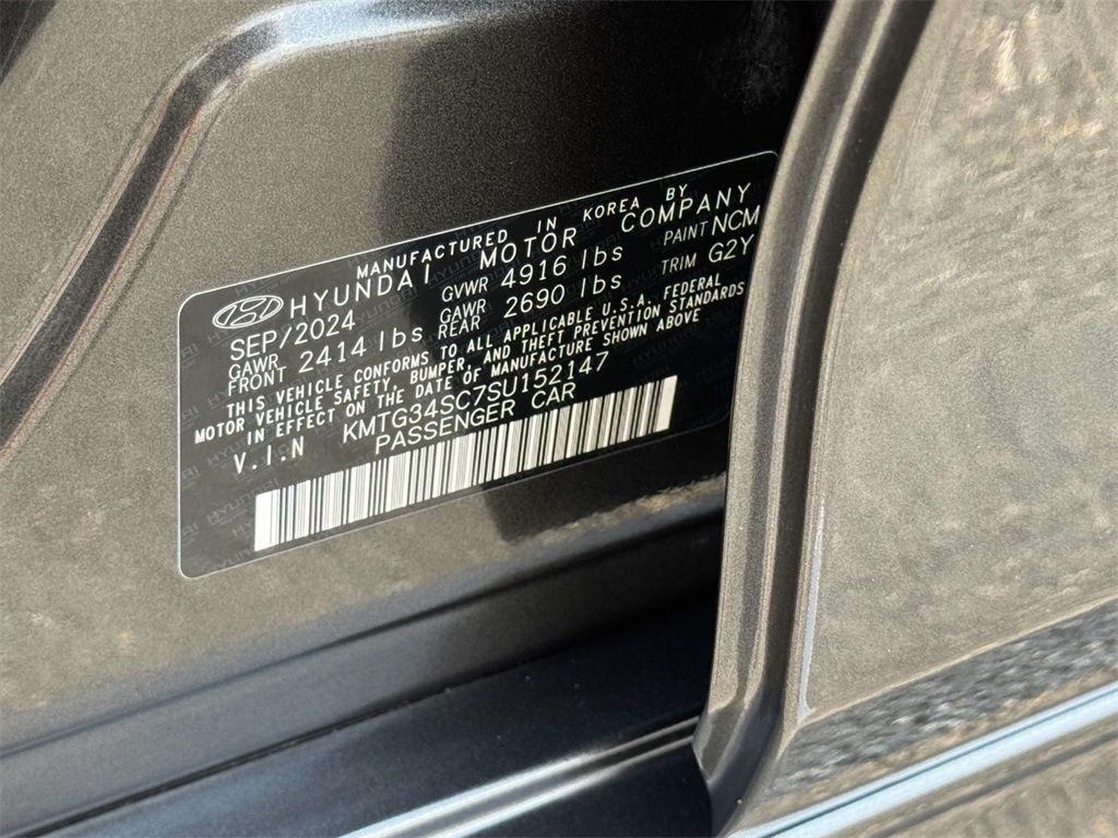 2025 Genesis G70 2.5T photo 28