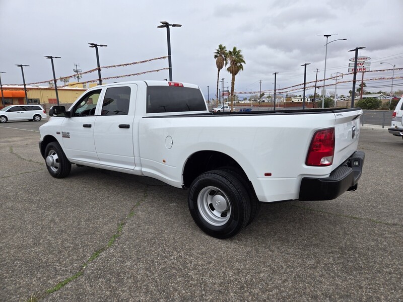 2018 Ram 3500 Tradesman photo 3