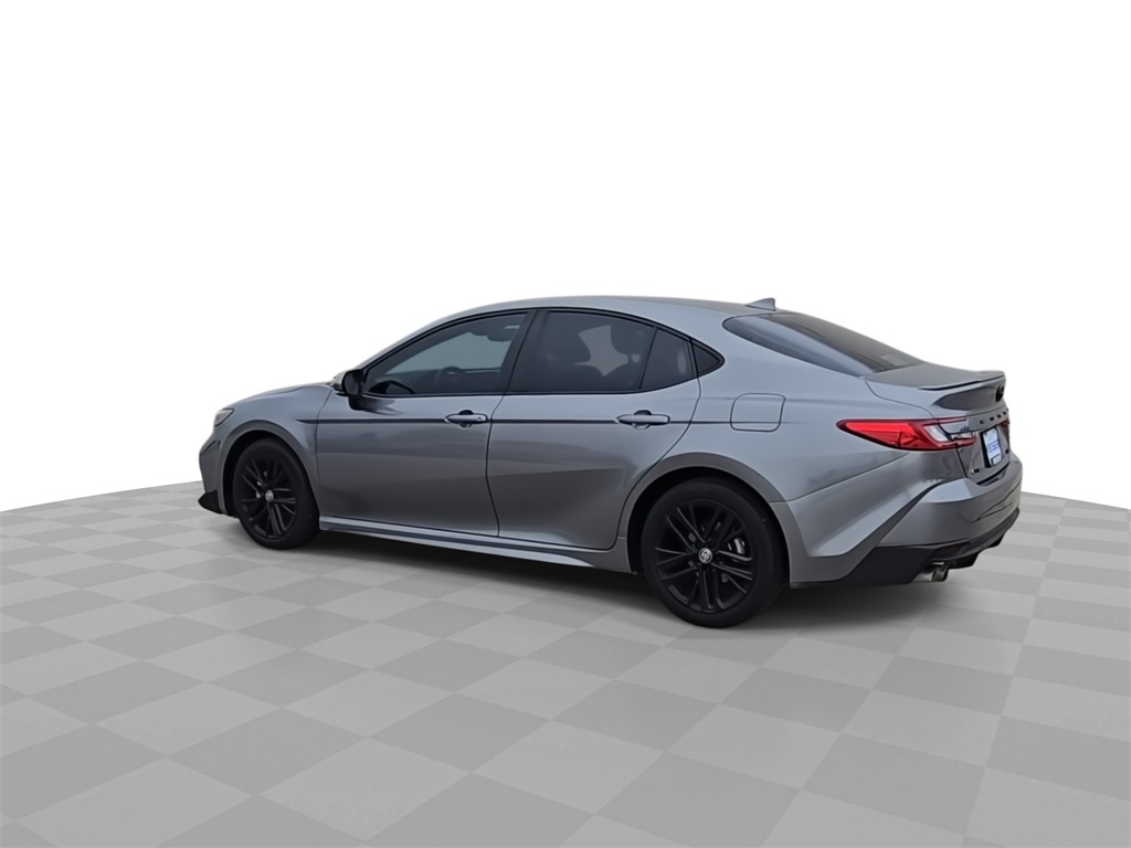 2025 Toyota Camry SE photo 6