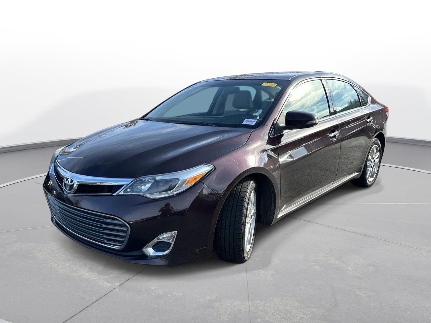 2015 Toyota Avalon XLE photo 2
