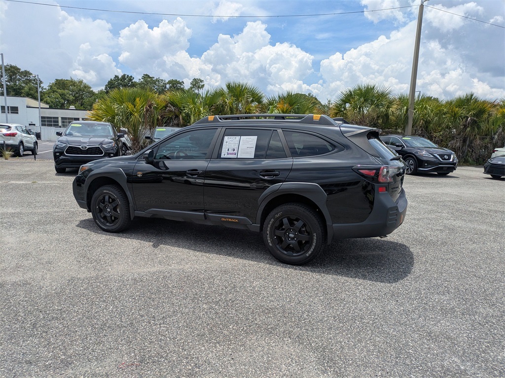 2022 Subaru Outback Wilderness photo 2