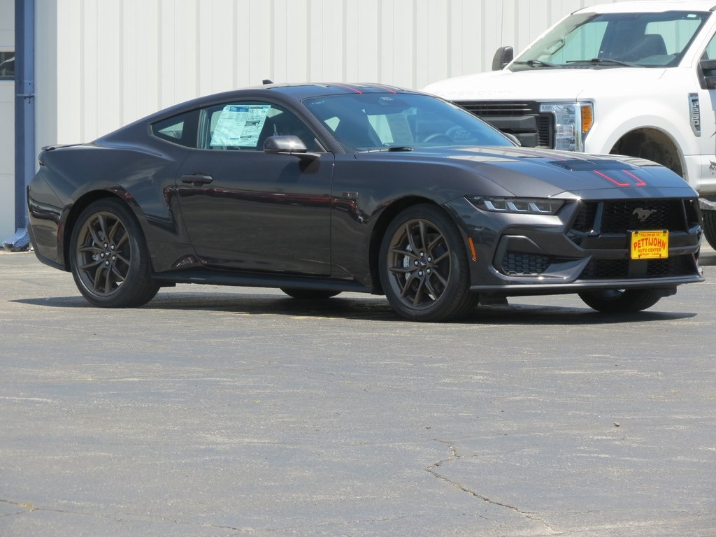 2024 Ford Mustang GT Premium photo 2