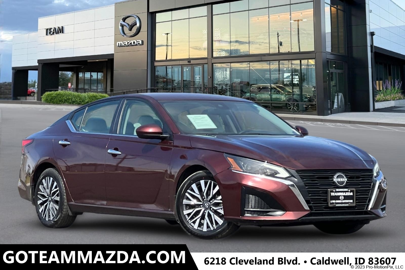 2023 Nissan Altima SV's photo