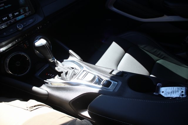 2016 Chevrolet Camaro 2LT photo 10