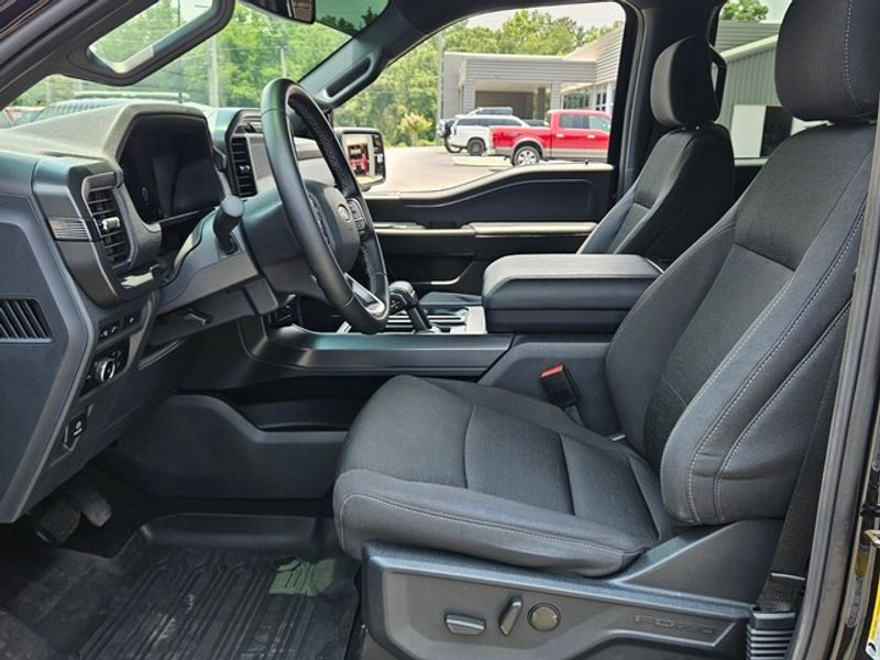 2024 Ford F-150 XLT photo 5