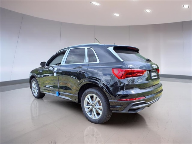 2025 Audi Q3 S line Premium photo 3