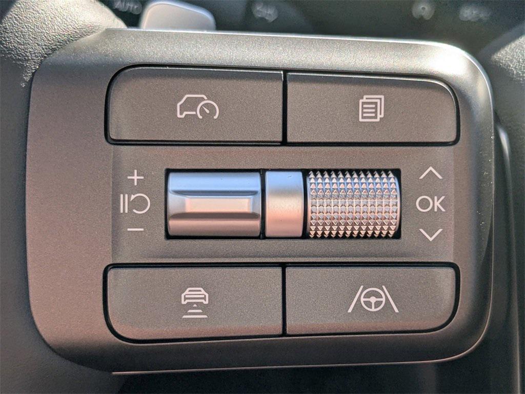 2026 Hyundai Palisade SEL photo 17