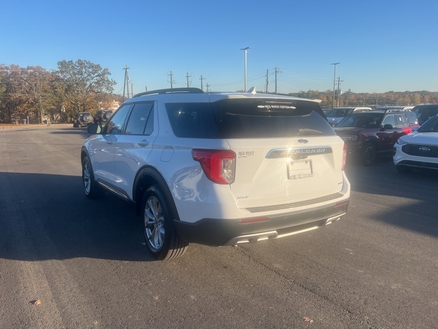 2020 Ford Explorer XLT photo 2