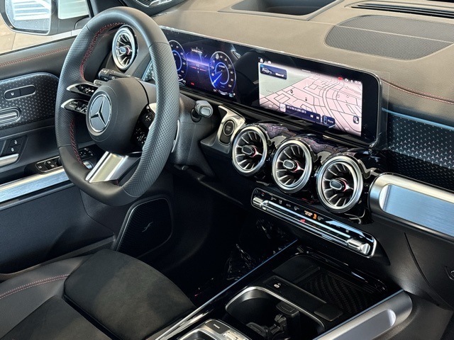 2025 Mercedes Benz EQB 350 4MATIC photo 21