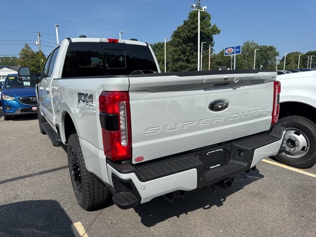 2025 Ford F-250 Lariat photo 5
