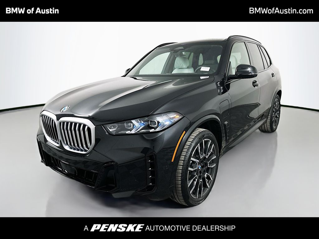 2026 BMW X5 50e's photo
