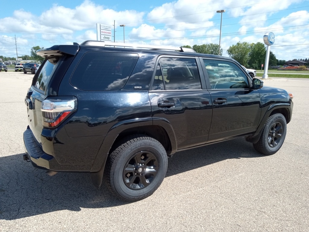 2023 Toyota 4Runner SR5 photo 5