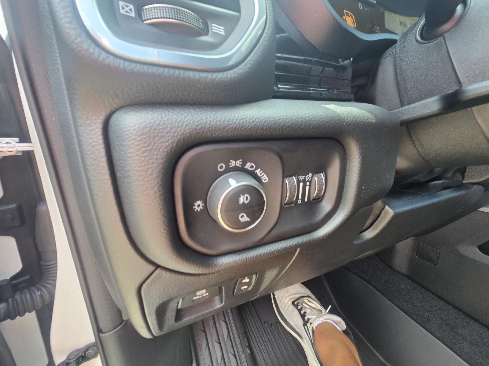 2026 Ram 1500 Laramie photo 13