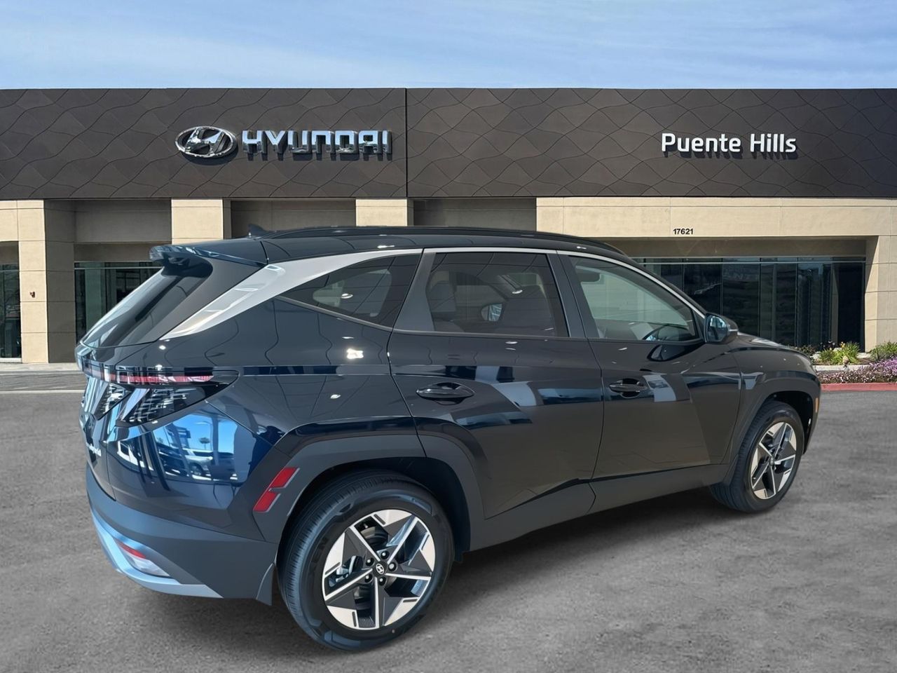 2025 Hyundai Tucson Hybrid SEL Convenience photo 5