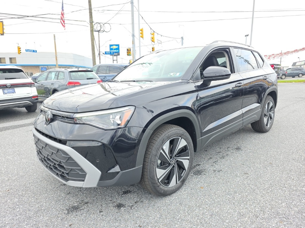 2026 Volkswagen Taos SE's photo