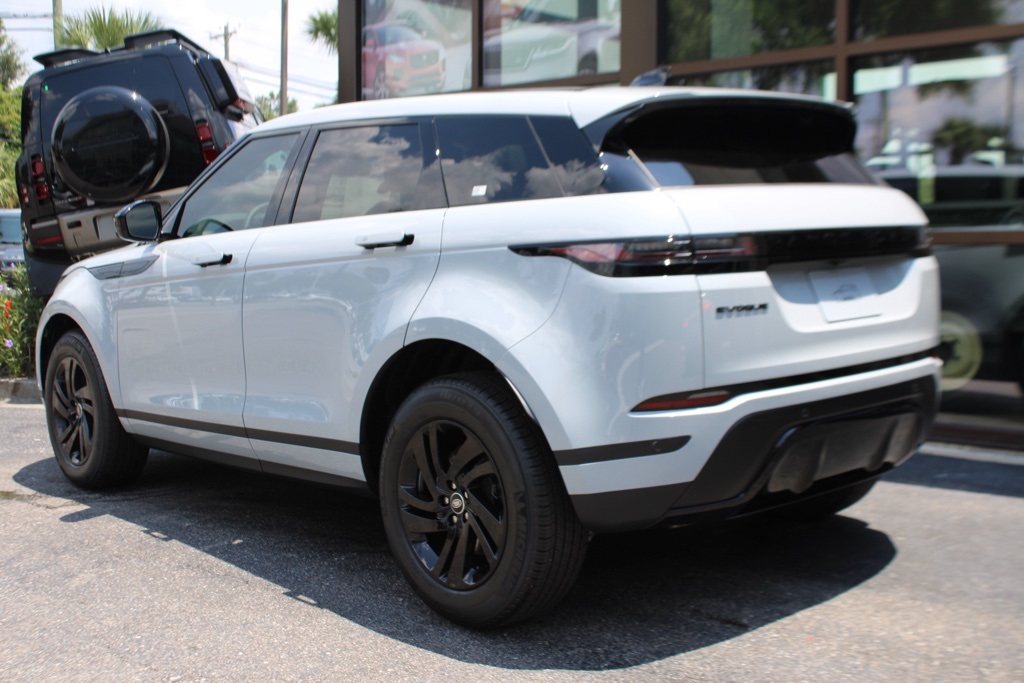 2026 Land Rover Range Rover Evoque S photo 8