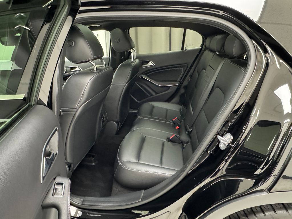 2020 Mercedes Benz GLA 250 4MATIC photo 12