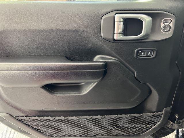 2020 Jeep Wrangler Unlimited Sport Altitude photo 9