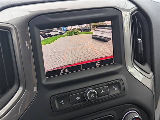 2023 Chevrolet Silverado 1500 Custom photo 19