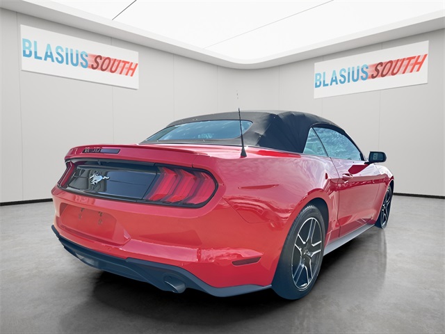 2022 Ford Mustang EcoBoost Premium photo 4