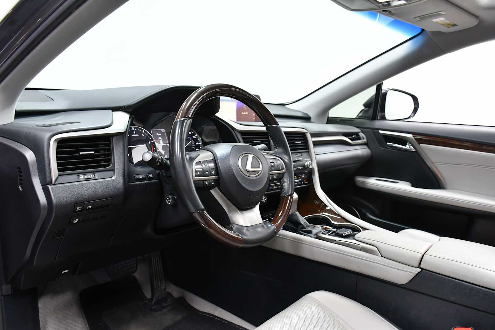 2017 Lexus RX photo 11