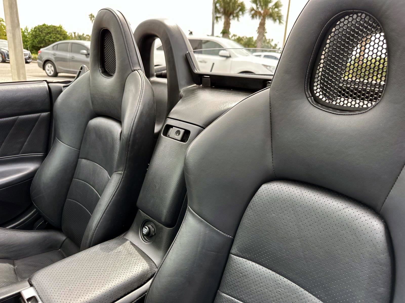 2004 Honda S2000 Base photo 13