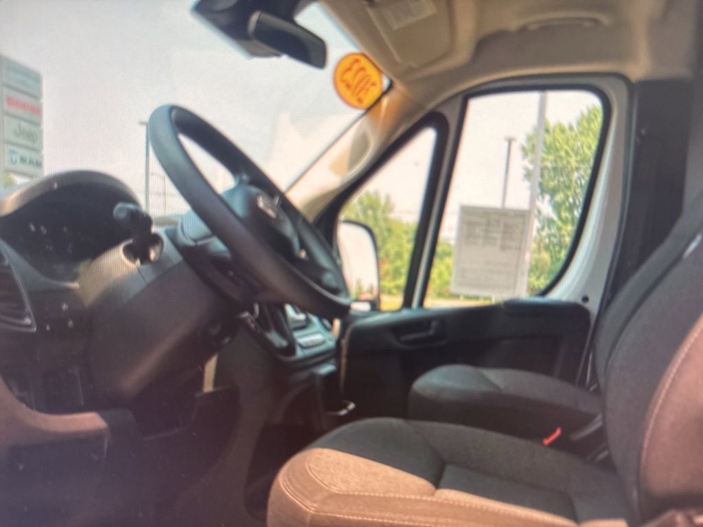 2023 Ram ProMaster 2500 Cargo Van photo 5