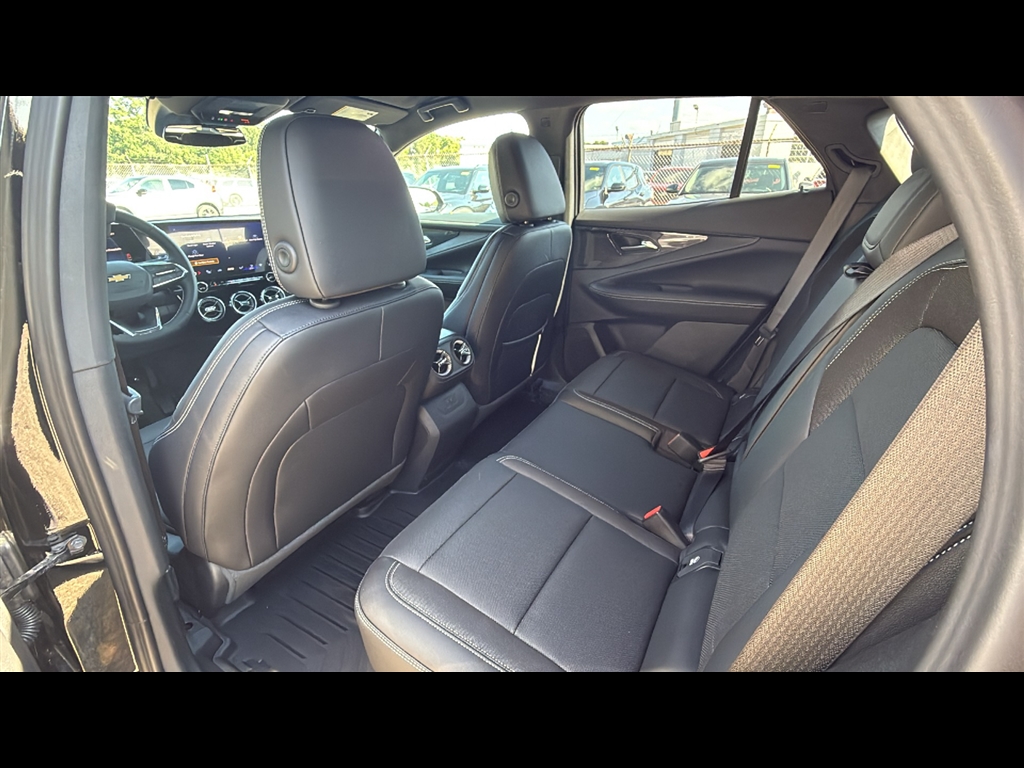 2025 Chevrolet Blazer EV photo 22