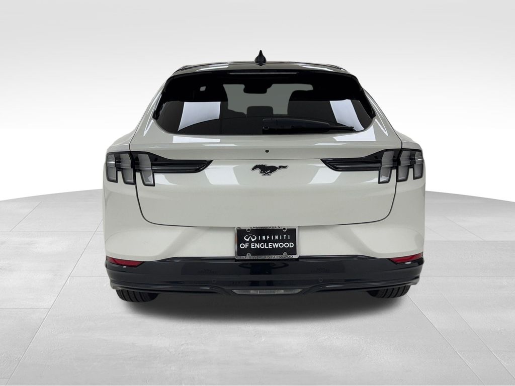 2022 Ford Mustang Mach-E Premium photo 7