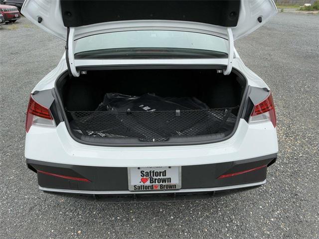 2025 Hyundai Elantra Hybrid SEL Sport photo 27