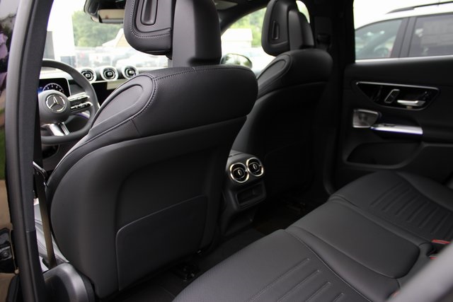 2025 Mercedes Benz GLC 300 4MATIC photo 31