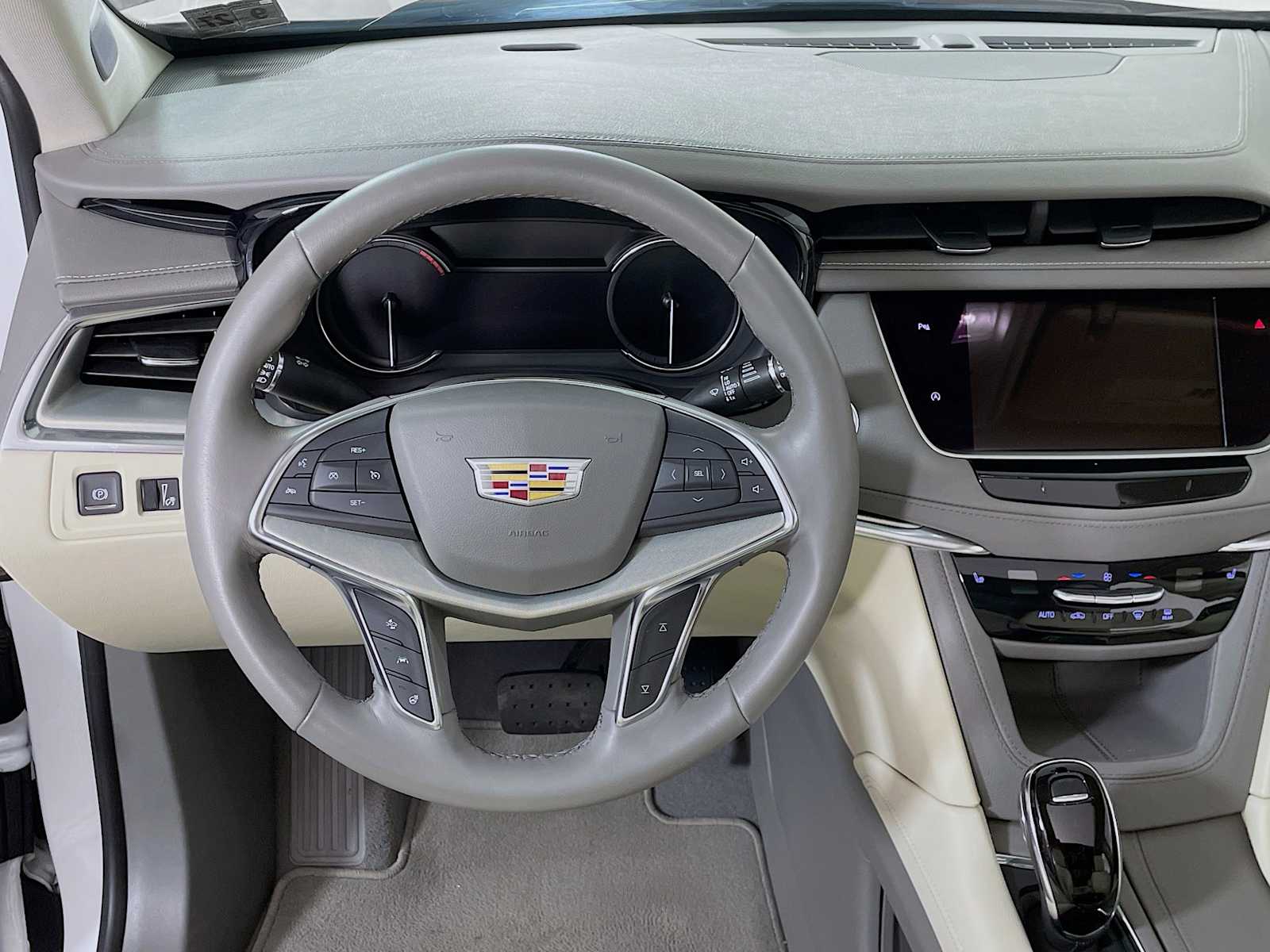 2022 Cadillac XT5 Premium Luxury photo 8