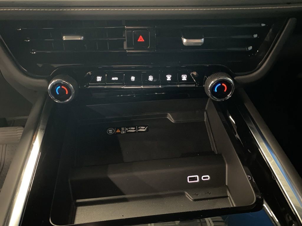 2026 Chevrolet Tahoe Premier photo 2