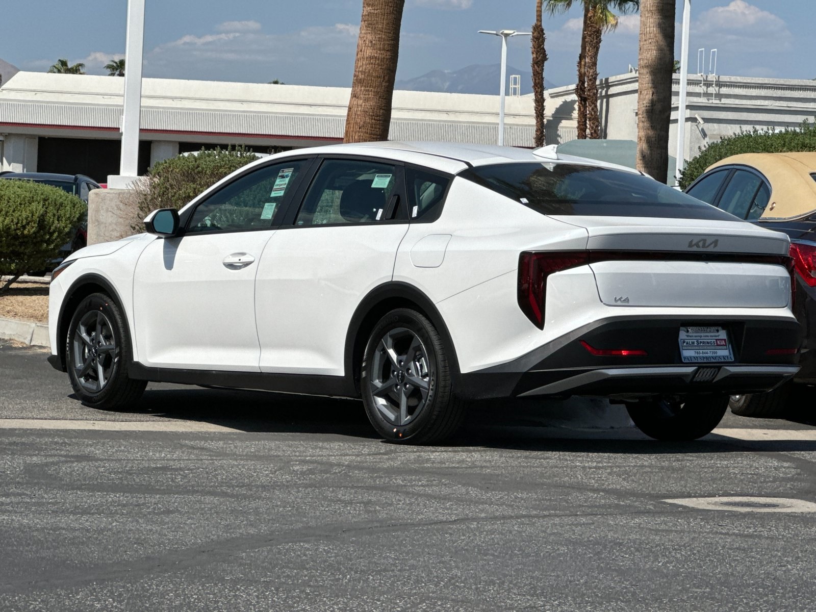 2025 Kia K4 LXS photo 4