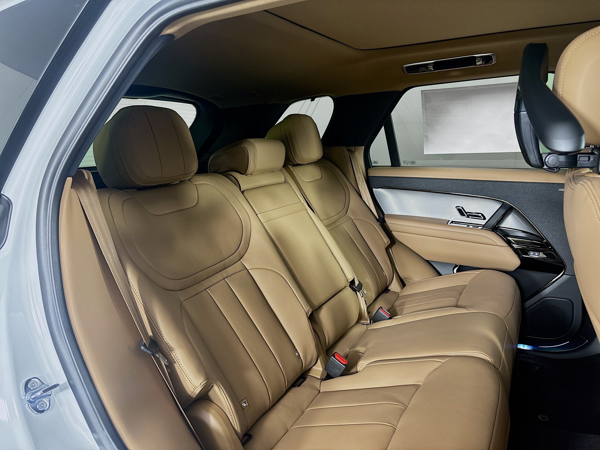 2025 Land Rover Range Rover Sport SE photo 26