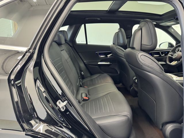 2026 Mercedes Benz GLC 300 photo 15