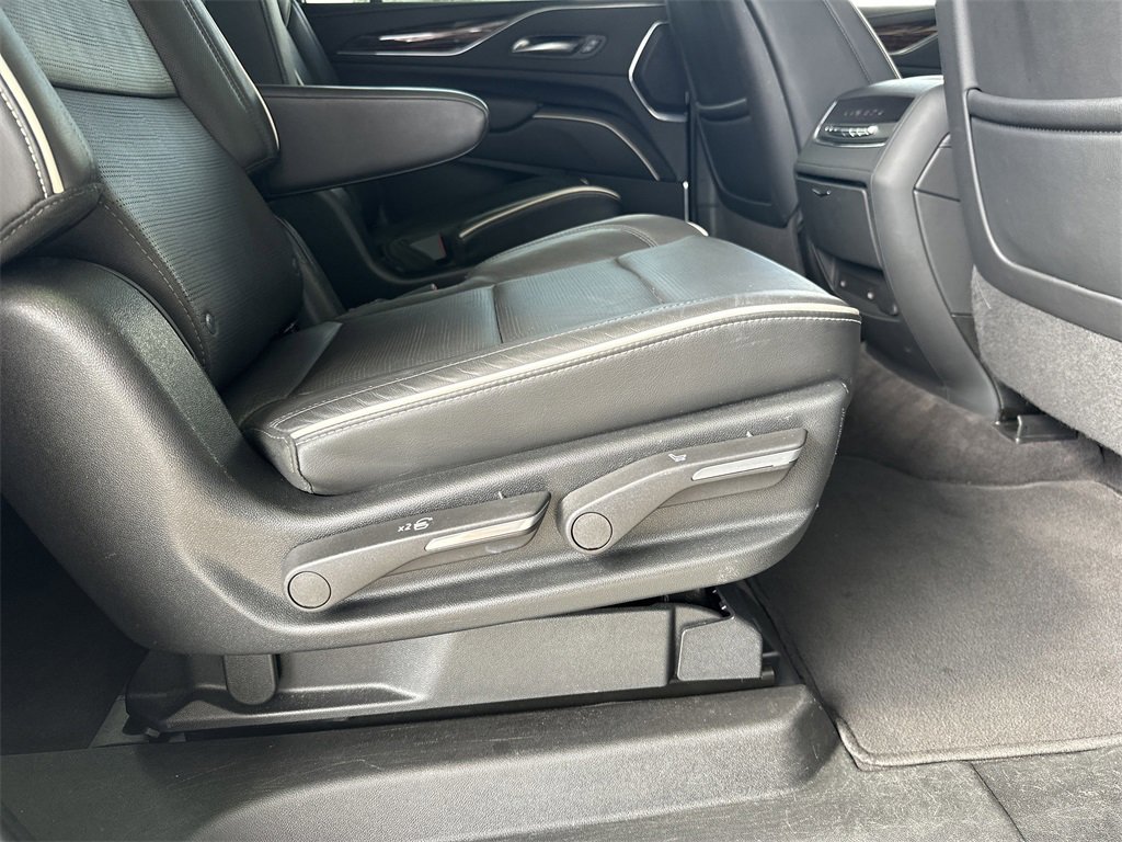 2023 Cadillac Escalade ESV Premium Luxury photo 31