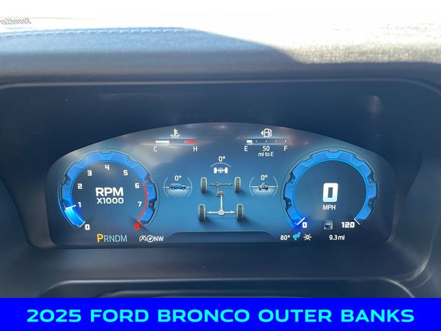 2025 Ford Bronco Outer Banks photo 2