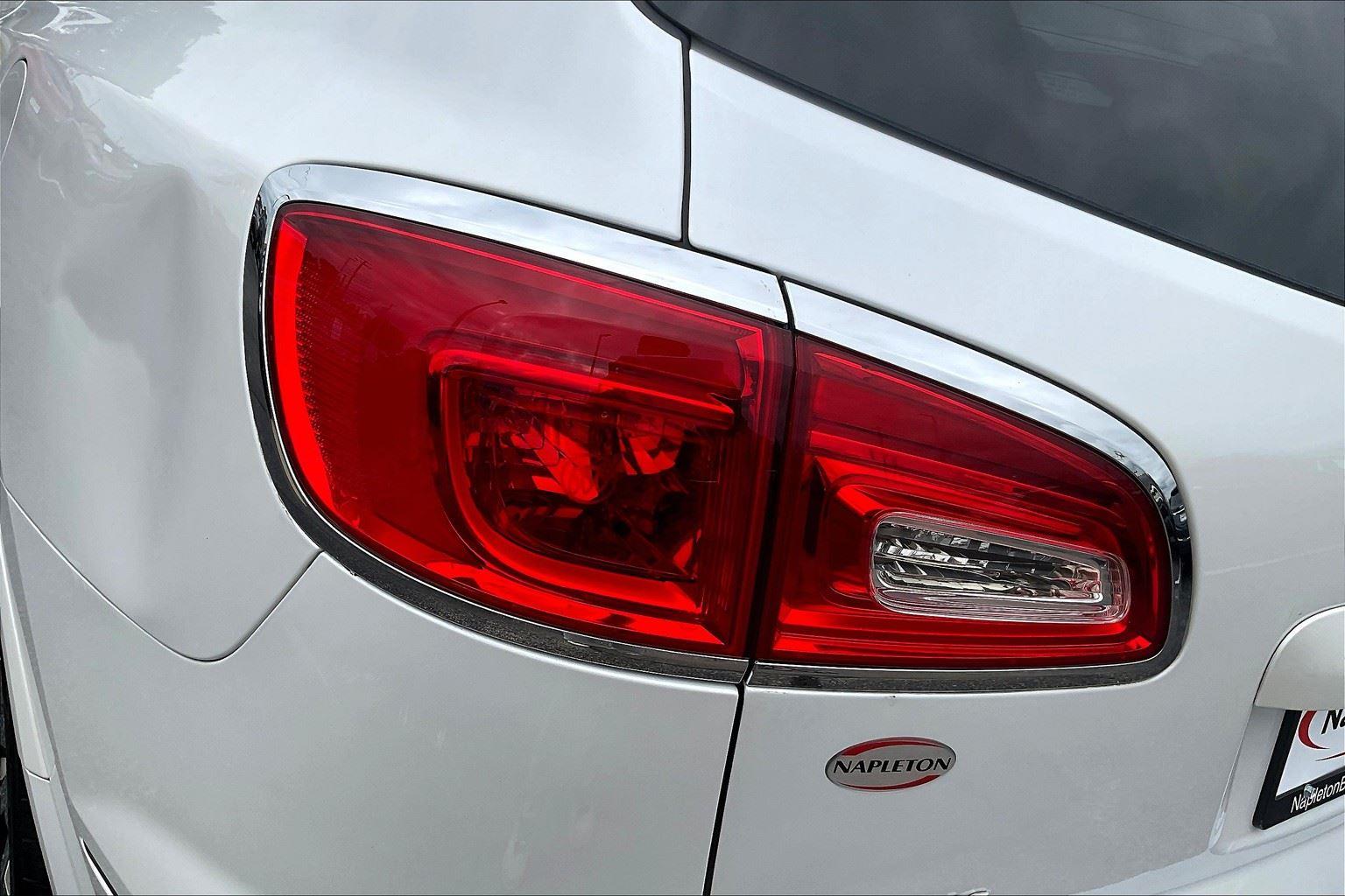 2017 Buick Enclave Premium photo 29